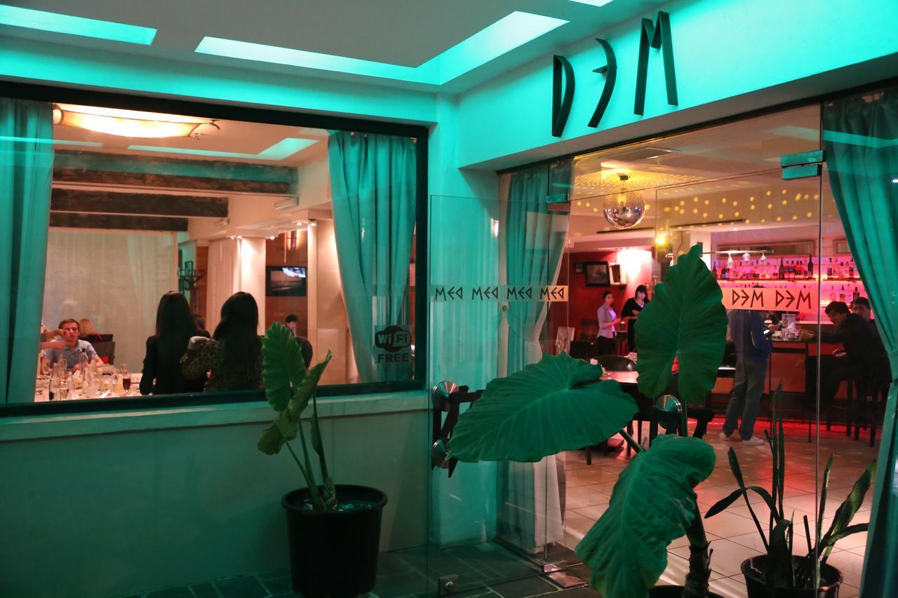Dem Hotel Soukhoumi Extérieur photo